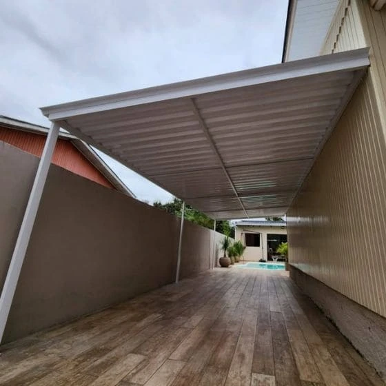 Cobertura de Telha Metálica Simples em Valinhos SP — Instalação em garagem residencial