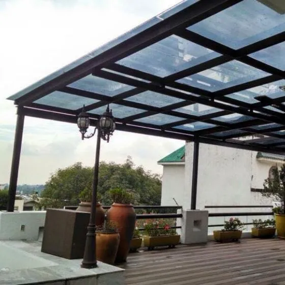 Coberturas de Vidro em Valinhos SP — Cobertura em quintal residencial coberto