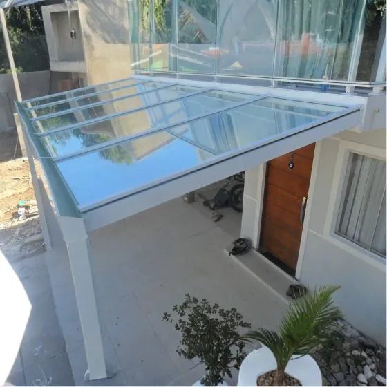 Coberturas de Vidro em Valinhos SP — Cobertura com calha lateral para escoamento