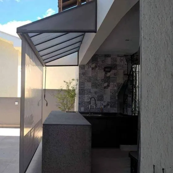 Reforma de Toldos e Coberturas em Valinhos SP — Instalação em fachada comercial