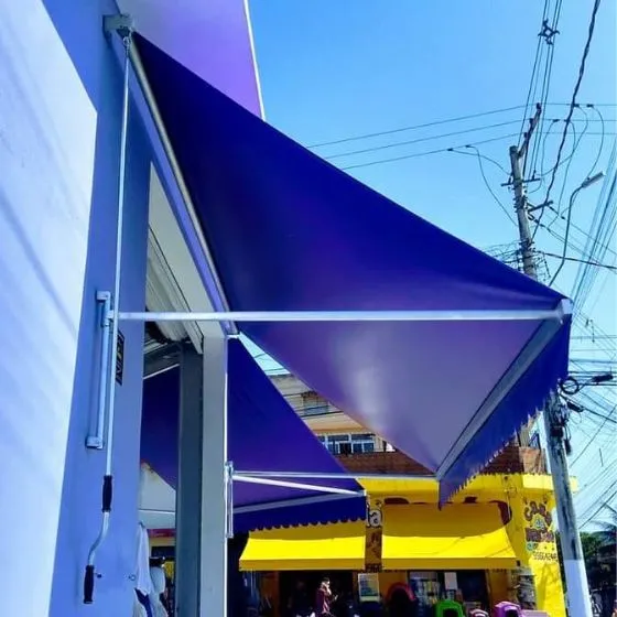 Toldo Cortina com Braços Laterais em Valinhos SP — Instalação em garagem residencial