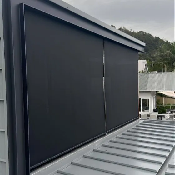 Toldo Cortina de Tela Screen em Valinhos SP — Instalação em garagem residencial