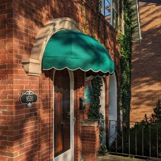 Toldo Fixo de Lona Náutica em Valinhos SP — Instalação em área gourmet com churrasqueira